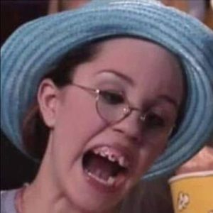 Meet your Posher, Macie